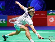 开云体育在线-法國(guó)羽毛球公(gōng)开賽(sài)男(nán)单比賽(sài)，安賽(sài)龙对阵马來(lái)西亚选手(shǒu)梁峻豪，比賽(sài)激烈精彩，安賽(sài)龙展(zhǎn)现出(chū)强大实力和冷静应对能力