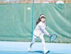 开云平台-“炎黄杯”青少年网球积分 排名赛总决赛在郑挥拍