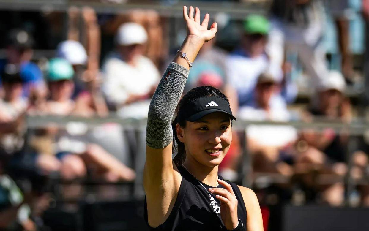 开云-中国网球新纪录！王欣瑜决胜盘翻盘，首战美网即入64强赢重奖