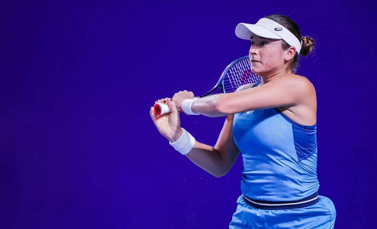 开云-中国网球新纪录！王欣瑜决胜盘翻盘，首战美网即入64强赢重奖