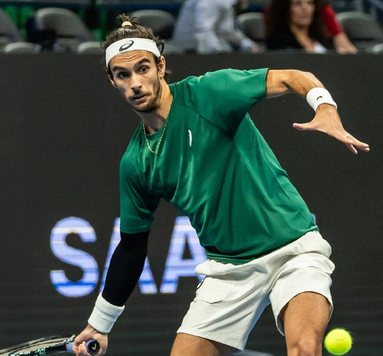 开云体育在线-德约科维奇善心美！逆转夺生涯101冠，放弃年终比赛成全穆塞蒂