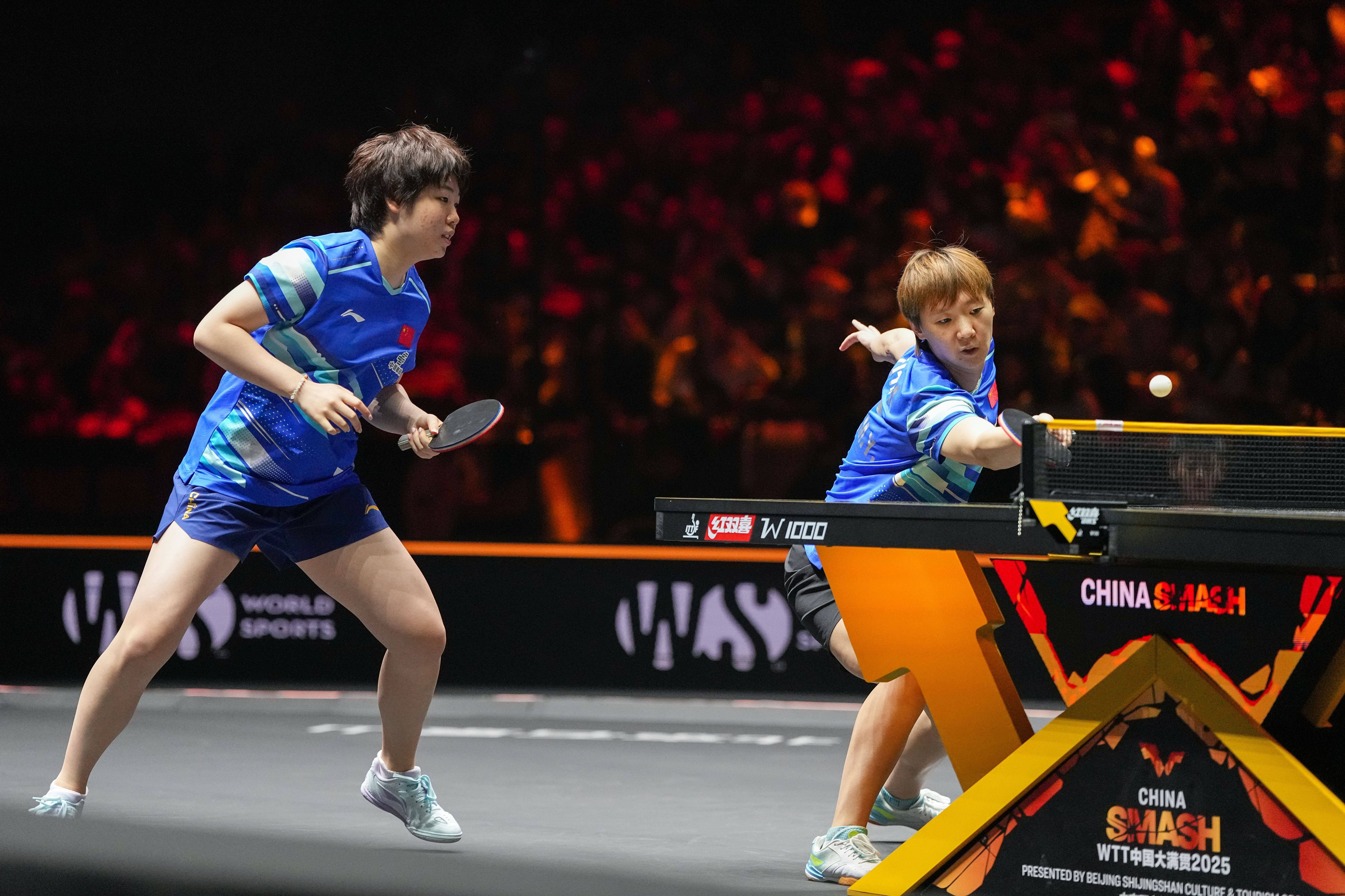 开云下载-(体育)乒乓球——WTT中国大满贯赛:蒯曼/王曼昱晋级女双决赛