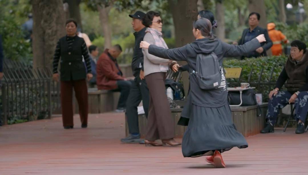 开云-当我在看60岁的老人打电竞比赛时，我在看什么