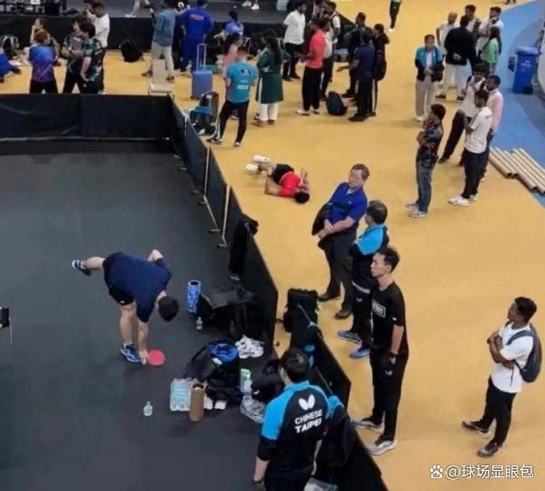 kaiyun-乒乓球亚锦赛变荒野求生比赛场地惊现青蛙?现场环境令人担忧