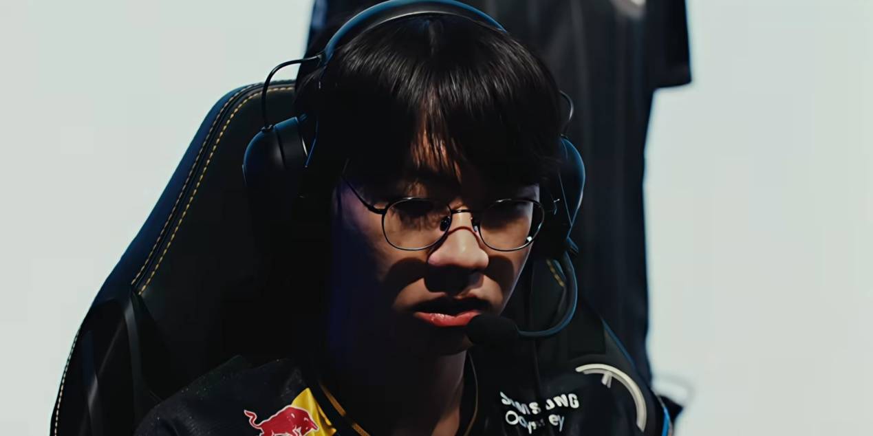 kaiyun-LPL遭遇巨大打击!AL八强首战告负,Faker岩雀封神,Hope葬送比赛