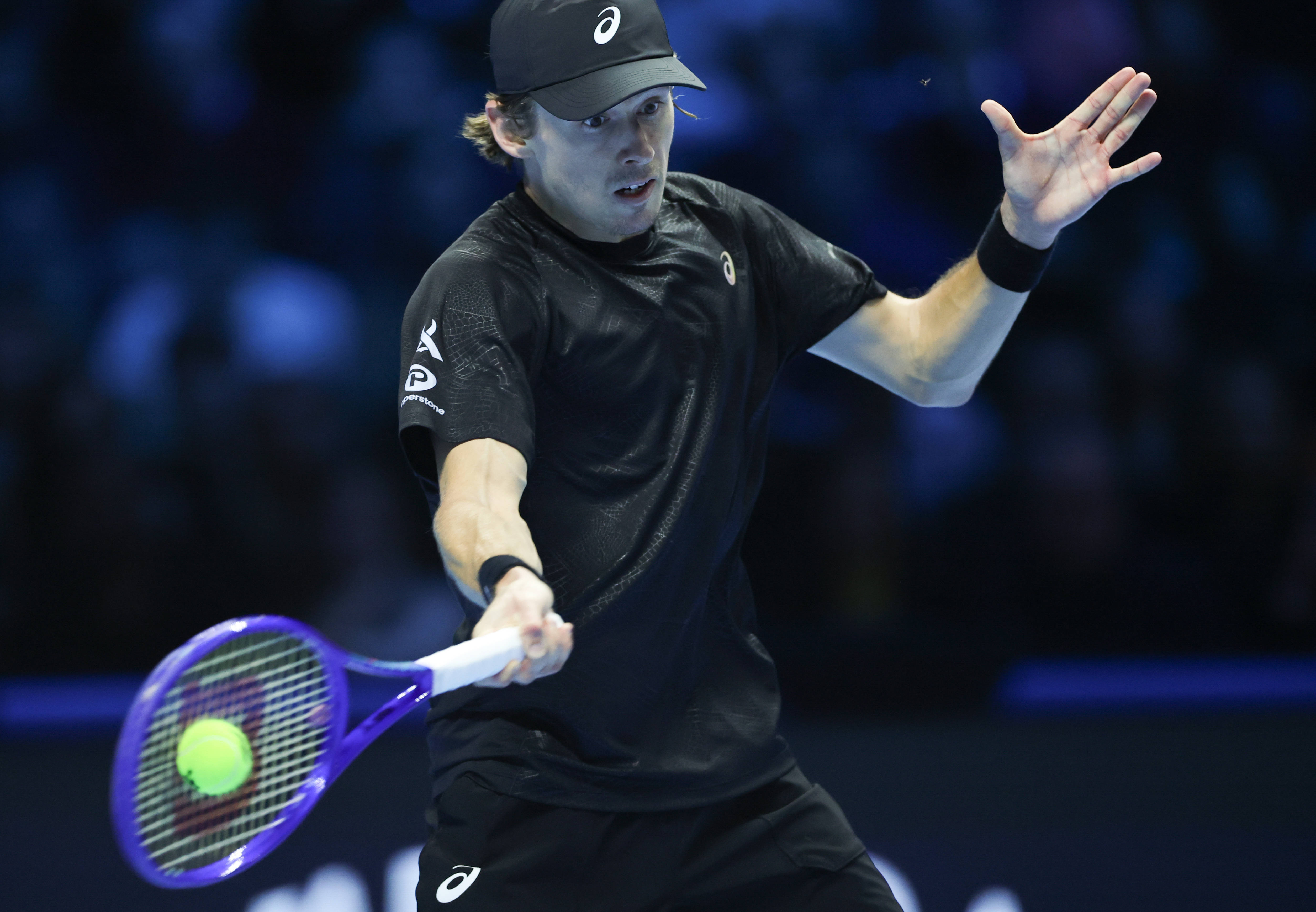 开云-(体育)网球——ATP年终总决赛半决赛:辛纳胜德米纳尔