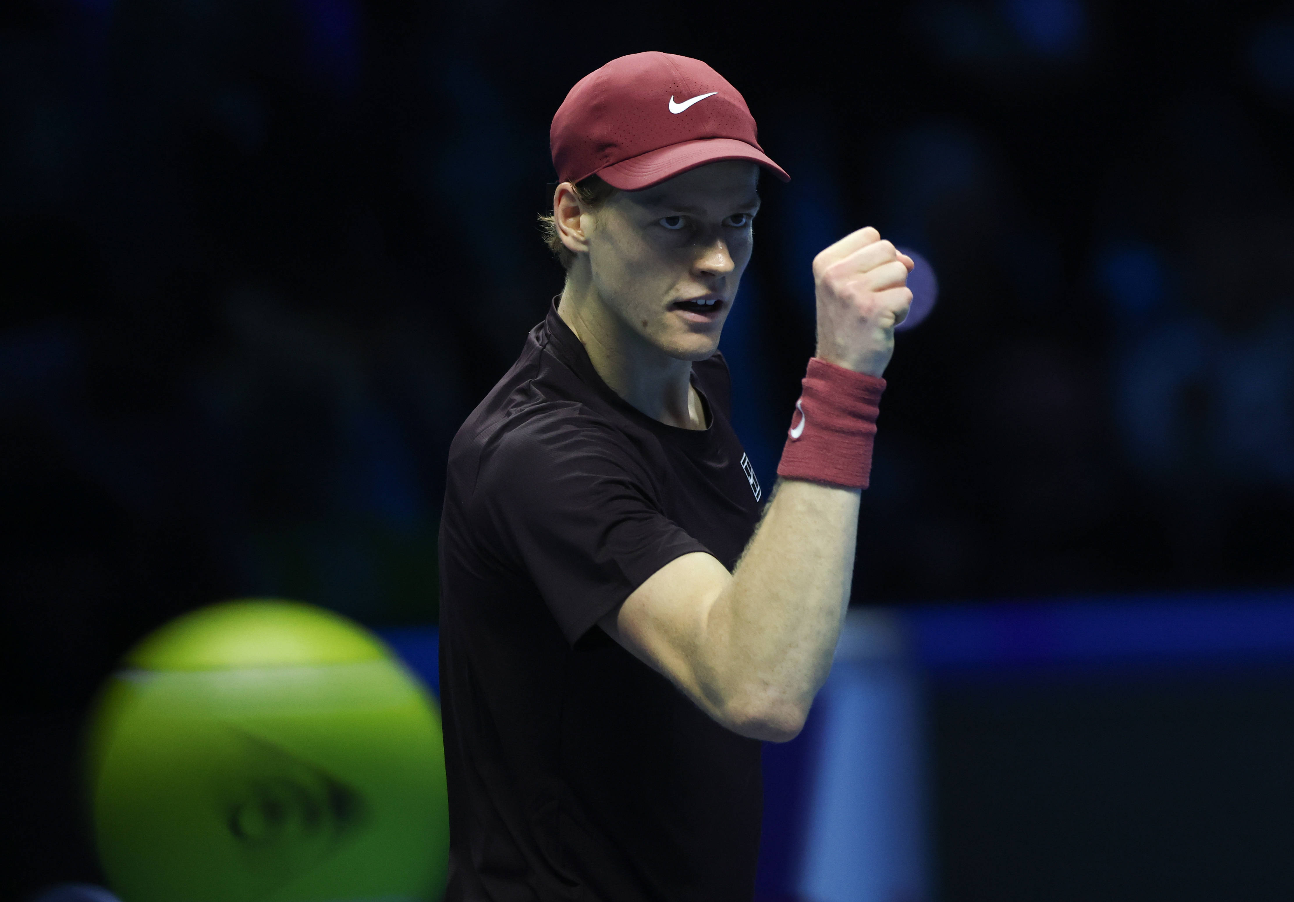 开云-(体育)网球——ATP年终总决赛半决赛:辛纳胜德米纳尔