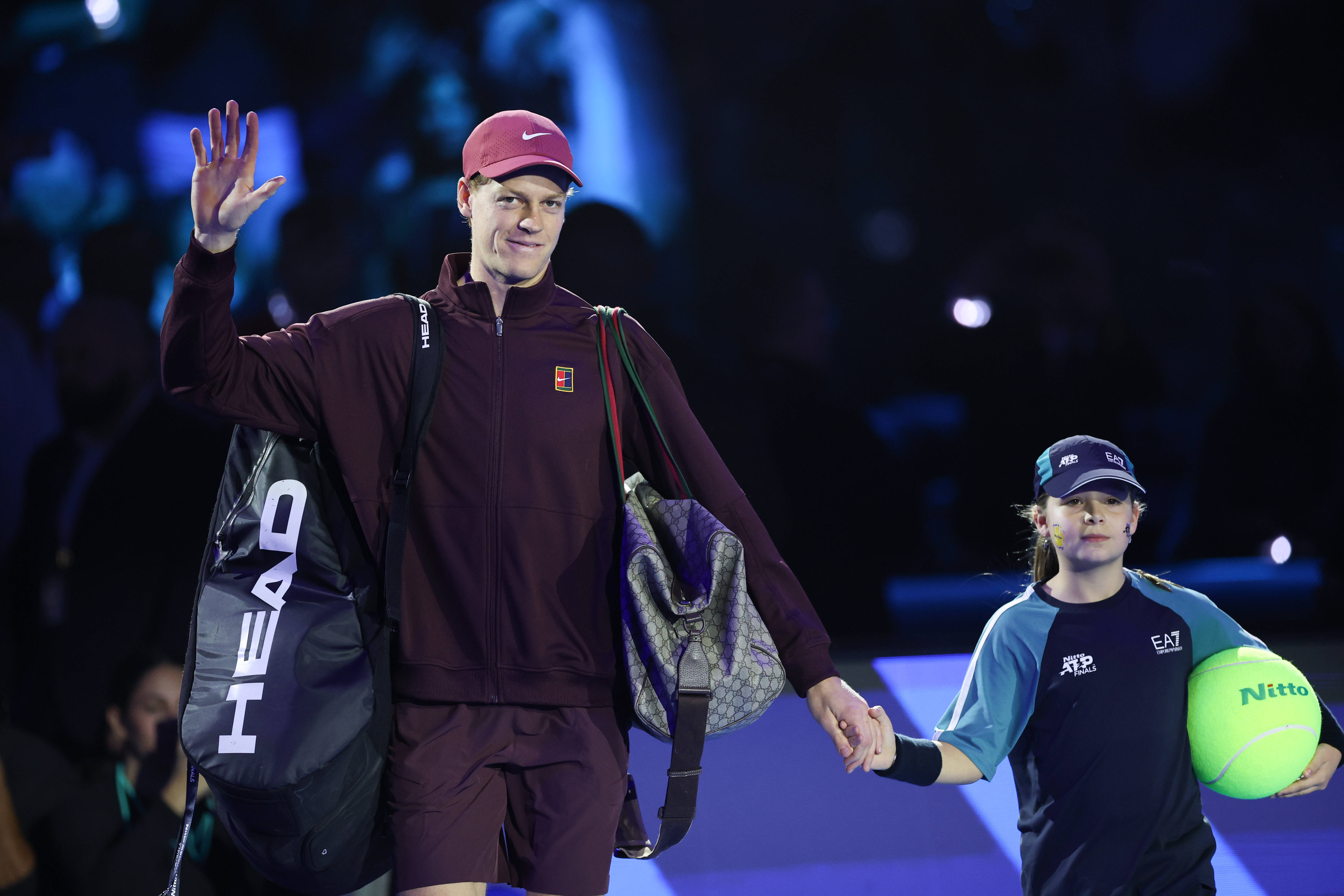 开云-(体育)网球——ATP年终总决赛半决赛:辛纳胜德米纳尔