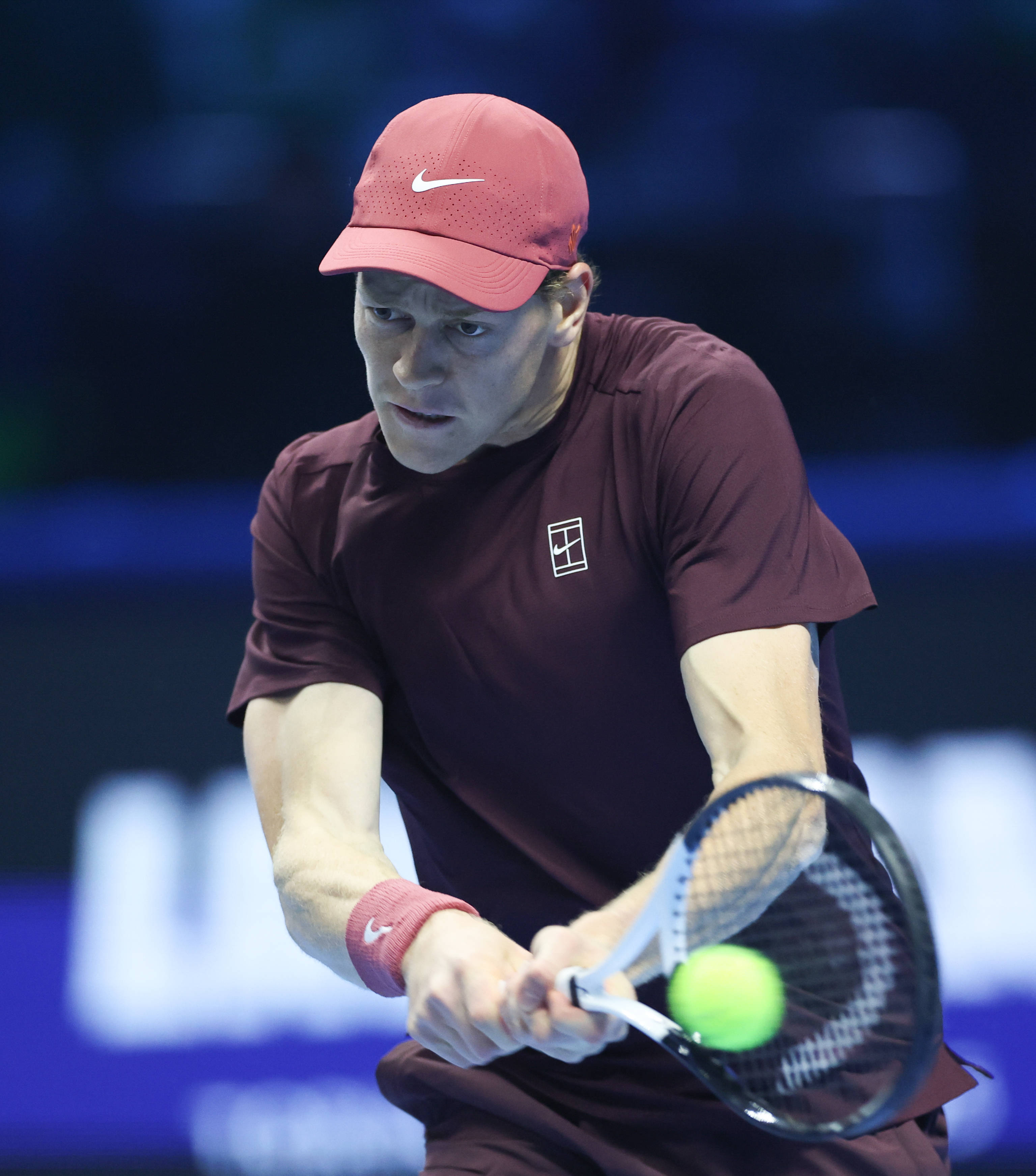 开云-(体育)网球——ATP年终总决赛半决赛:辛纳胜德米纳尔